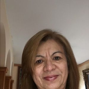 Meet your Posher, Dalila